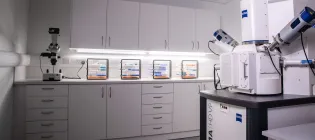 Image of the SEM facility in the School of GeoSciences