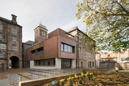 Geos-about-us-location-ECCI-campus-landscape 